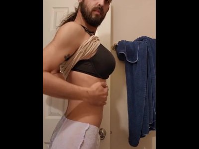Bouncing boobs