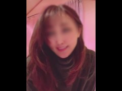 おかえりなさい♡ご飯にしましょうか？ セックスしたいですか？ でも先にセックスしないと食べた後にお互い倒れてしまいますよ(^_^;) - Screenshot 1 of 16 - 乳首オナニー