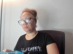 How the fuck am i supposed to open a banana