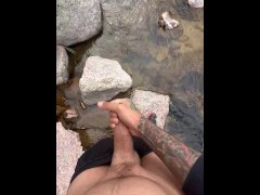 The nature makes me horny (Public handjob)