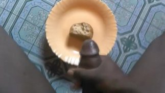 我的蛋糕没有黄油，我不得不在吃😋🍌之前射在上面