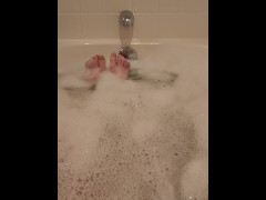 Feet wiggling