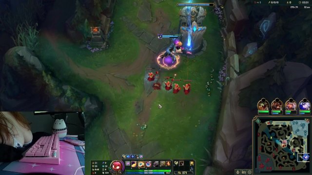 Yuumi main plays with boobs while getting S rank