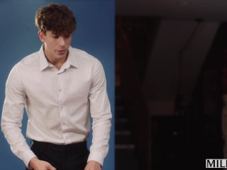 MILFY Sexy Hustler Venus Schools Younger Man At Oral Sex screenshot number 1
