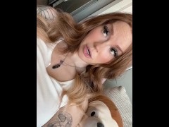 RYLEE NOVA FAT PUSSY LIPS FLASH