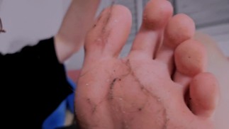 Pés Sujos Cum Eating Instruction