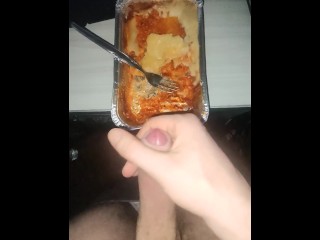 Cumming on the Lasagna