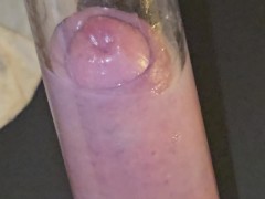 Look Pumping Session - Screenshot 2 of 16 - Penis Pump