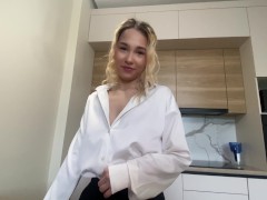 用我的阴户付钱 - Screenshot 1 of 16 - 18 Teen