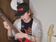 Spongebob guitar pedal review