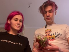 НЕПОРНУХА. Готовим торт на 8 марта. Простой рецепт вкусного подарка - Screenshot 4 of 16 - Cute Couple