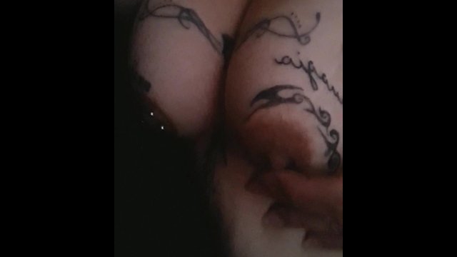 How touching my nipples turns me on