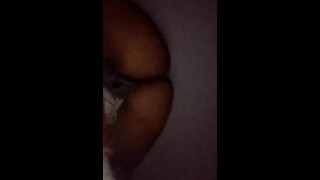 Teen ebony bosse oreiller (mes premières vidéos 🫠