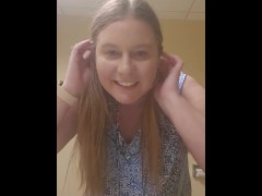 Quick Flash at Work - Screenshot 3 of 16 - Chubby Girl