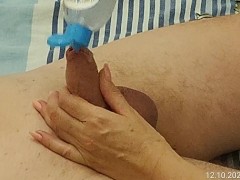 Экспериментируйте. Как быстро он сможет кончить? День пятый - пять минут... - Screenshot 9 of 16 - Femdom Chastity