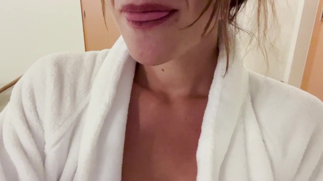 Risky Masturbation in the Hotel Sauna, i almost got Caught (Public+roleplay) - RTXPorn