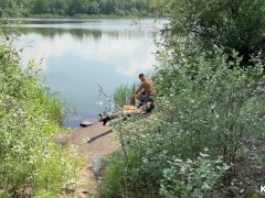 Рыбак поймал рыбу своей мечты - Screenshot 1 of 16 - Forest
