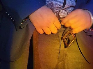 Писание в ведро в костюме