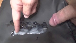 Masturbate in the morning and mass ejaculation