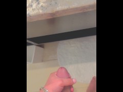 Quick bathroom Break - Screenshot 16 of 16 - Jerk Off