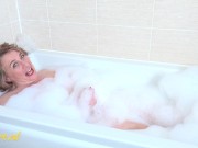 Preview 2 of Busty MILF Camilla Likes To Masturbate In Bath