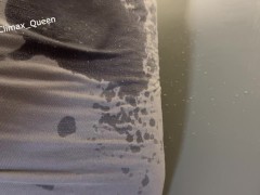 Squirting on my own face again. Me thinks I need to squirt a larger volume next time!