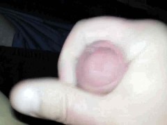 Masturbe (271) with one testicle