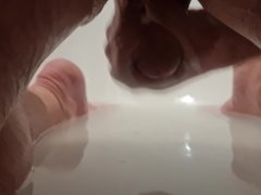 I masturbate in the bathtub. Look at my beautiful squirt in the water.