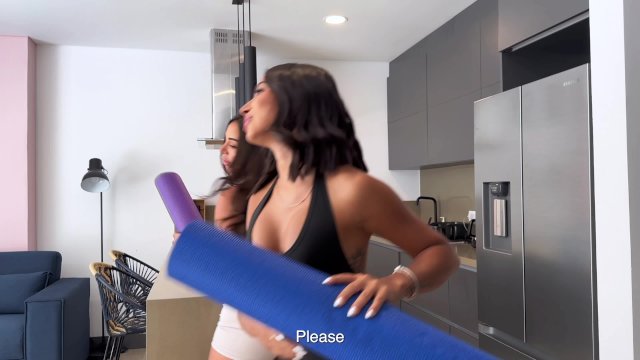 YOGA CLASS ENDS IN A DELICIOUS ANAL PLAY WITH MY FRIEND