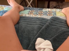 Dropping a nice load - Screenshot 8 of 16 - Thick Legs