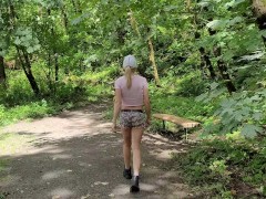 Lost and Bored - Screenshot 1 of 16 - Transgender