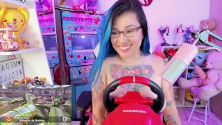 medakawaii jogando mario kart você gostaria de tocar meus botões de goma