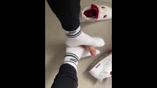 🧦Белые носки фут-фетиш часть 2