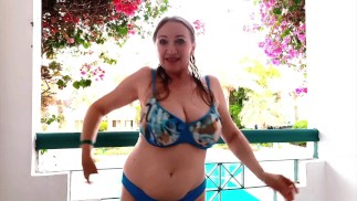 Bikini Bliss: Hot Busty Granny MariaOld Vacation Diary. From Poll to Nudes.