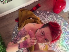 Happy Holidays Blowjob and Facial