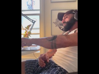 I get so horny in the mornings