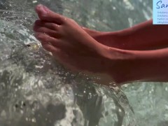 Playing with my feet on the water - Screenshot 1 of 16 - Feet