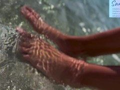 Playing with my feet on the water - Screenshot 2 of 16 - Cum On Feet