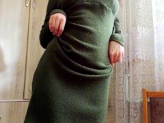 rip off the skirt in which you will fuck me and lick my pussy