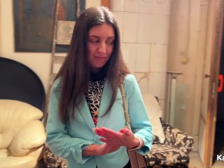 Художник выебал молодую натурщицу и нанес сперму на лицо