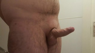 Short clip of me making my dick hard for making some pictures