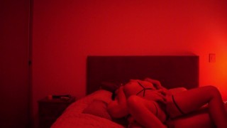 After office con mi compañera de trabajo – me cabalga y gime mucho