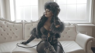 Принимайте силу Божественной Женственности с каждым шагом