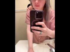 Seven minutes in heaven at a house party - Screenshot 1 of 16 - Teen
