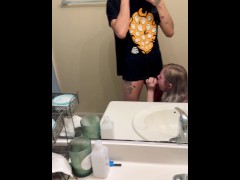 Seven minutes in heaven at a house party - Screenshot 13 of 16 - Pretty Girl