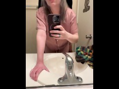 Seven minutes in heaven at a house party - Screenshot 8 of 16 - Pretty Girl