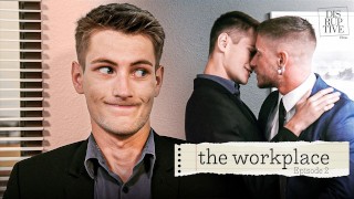Junior medewerker neukt baas in het geheim na kantooruren - The Office Gay Parodie 2