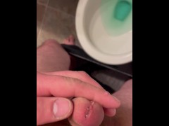 HOT 🥵 WARM PISS 💦💦💦