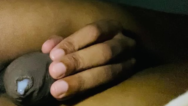 cummingwithhiddenatssplay