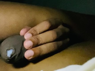 Cummingwithhiddenatssplay